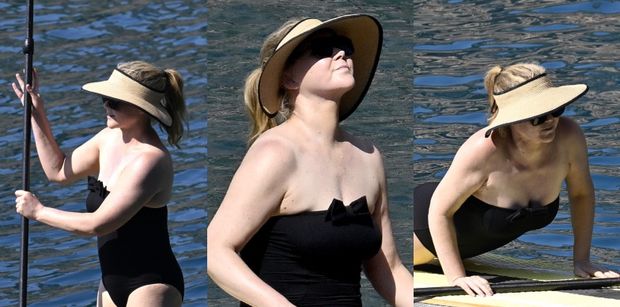 Odchudzona LEKIEM NA CUKRZYCĘ Amy Schumer siłuje się z wiosłem (ZDJĘCIA)