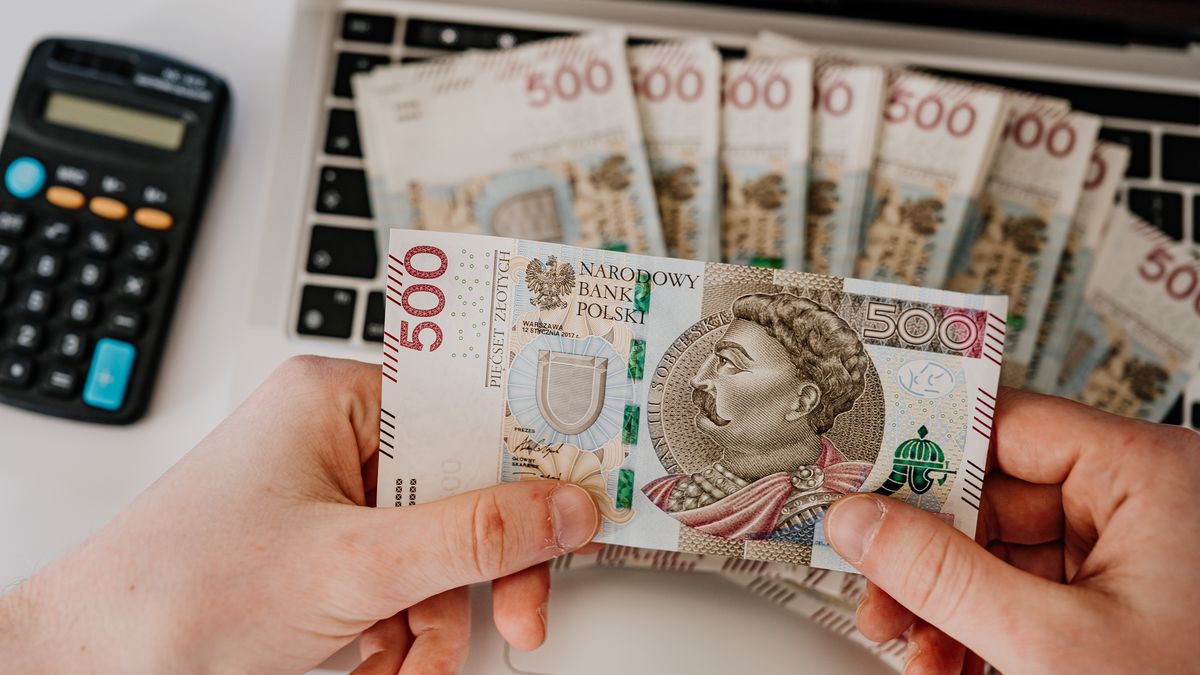 Banki obniżają oprocentowanie lokat i kont. Nasze pieniądze będą szybciej tracić na wartości