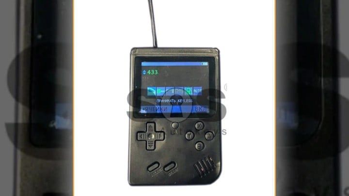 Źródło: SOS Autokeys; vide: The Drive - To urządzenie pozwala kraść samochód w kilka sekund i wygląda jak Game Boy. Hyundai chce opłaty za usunięcie luki w zabezpieczeniach - wiadomość - 2025-08-12