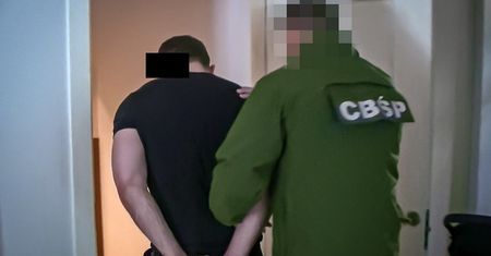 Produkował fałszywe leki. Został zatrzymany przez CBŚP. Pochodził ze świętokrzyskiego [Galeria]