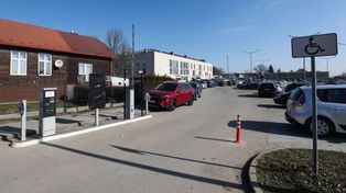 Łańcut: Miasto wycofuje się z decyzji o płatnym parkingu? Burmistrz demaskuje fake newsa