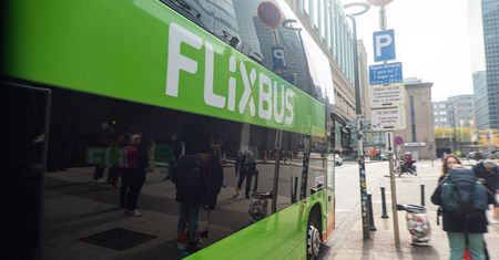 FlixBus zostawił kobietę samą na stacji. "Krzyczałam, aby się zatrzymał"