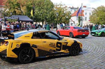 Wejherowo: Ferrari, Lamborghini, Dodge i McLaren w centrum. Można się nimi przejechać