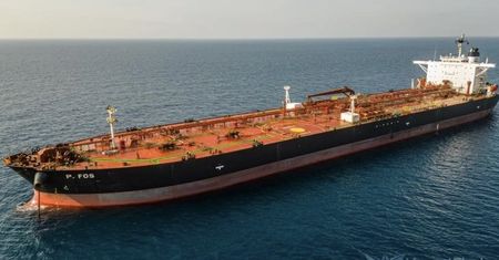 Francja reaguje.Tankowiec Boracay na kursie do Kanału Sueskiego
