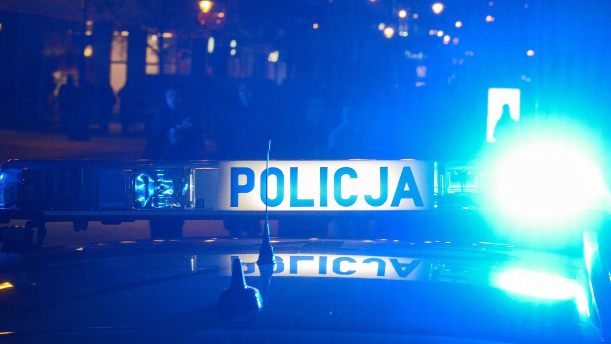 21-latek oskarżony o molestowanie trzech nieletnich dziewczynek.