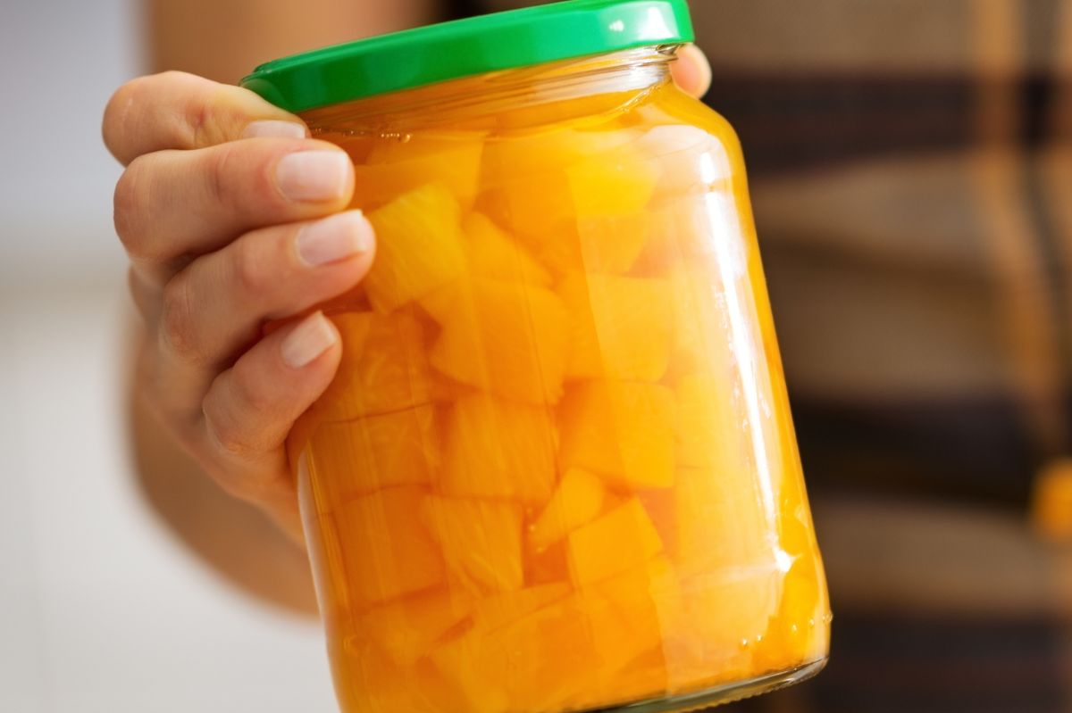 Pickled pumpkin is a delicacy that must appear on your table.