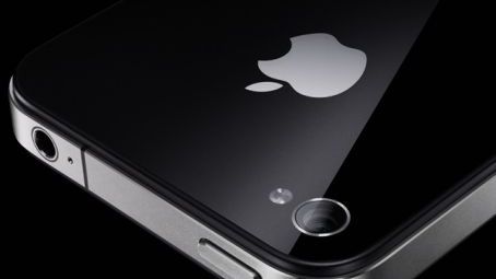 Apple pracuje nad tańszym iPhonem! 1