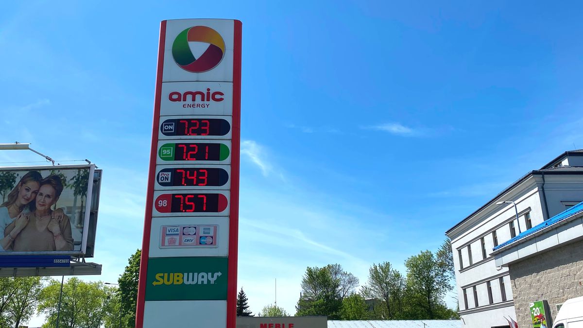 Ceny paliw podstawowych, czyli benzyny i oleju napędowego, niemal się zrównały