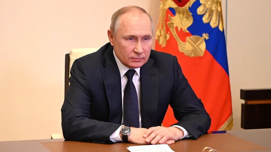 MOSCOW, RUSSIA - MARCH 03: (----EDITORIAL USE ONLY â MANDATORY CREDIT - "KREMLIN PRESS OFFICE / HANDOUT" - NO MARKETING NO ADVERTISING CAMPAIGNS - DISTRIBUTED AS A SERVICE TO CLIENTS----) Russian President Vladimir Putin issues assessments during his meeting with the officials of Security Council of Russia, on March 03, 2022 in Moscow, Russia. (Photo by Kremlin Press Office/Handout/Anadolu Agency via Getty Images)