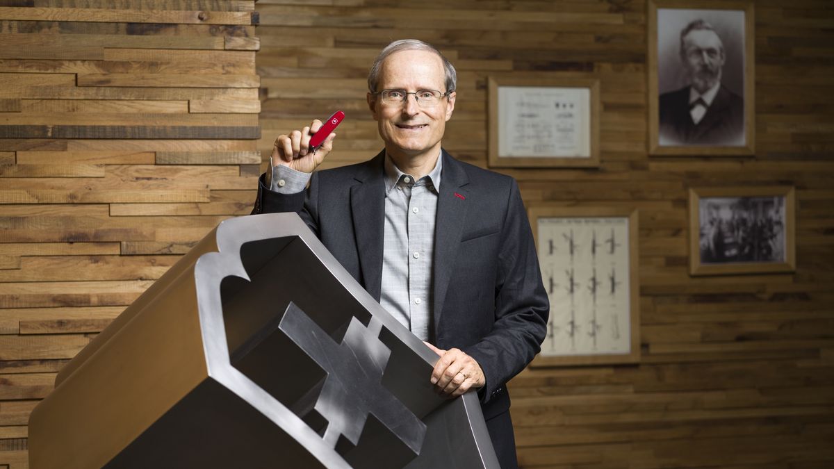 SCHWEIZ CARL ELSENER
Carl Elsener, Victorinox, portraitiert am 30. August 2018 in Ibach.(KEYSTONE/Gaetan Bally)
GAETAN BALLY