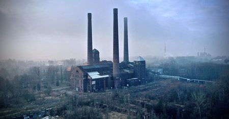 Bytom. Czarne chmury nad Elektrociepłownią Szombierki. Komornik zajął działkę