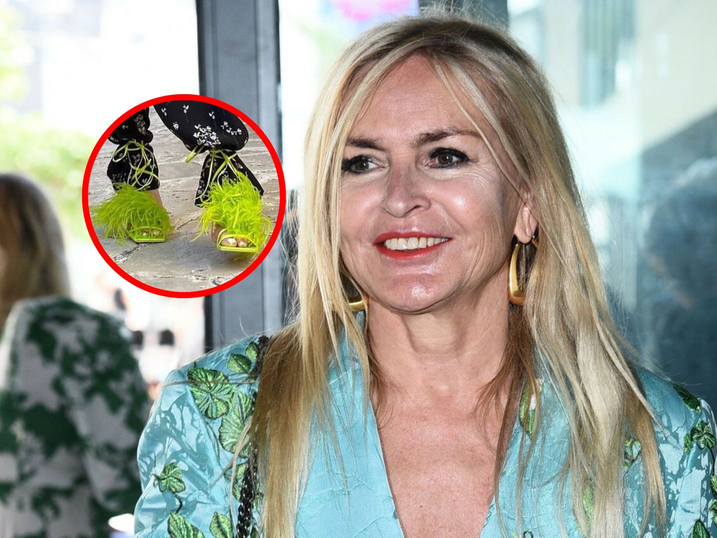Monika Olejnik zdecydowała się na modne limonkowe sandałki z piórami