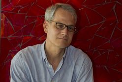 Jest oskarżany o molestowanie seksualne i gwałt. Musiał zmienić wydawcę