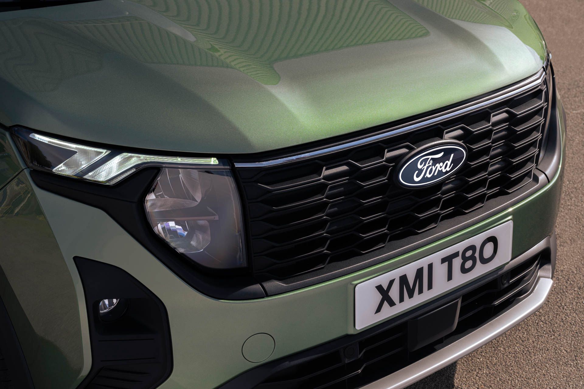 Ford E-Tourneo Courier