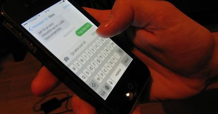 SMS-y w sprawie mandatów. Wydano ostrzeżenie