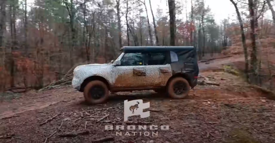 Nowy Ford Bronco może być szokująco dobry. Ma zawracać w miejscu i usypiać małe dzieci