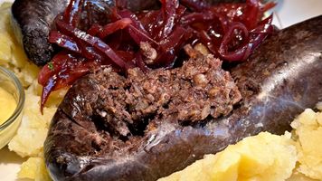 Polski klasyk PRL-u. Czarne złoto czy bomba cholesterolu?