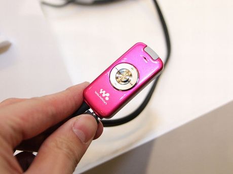 Różowości i muzyka od SE. Premier 3 Walkman 2