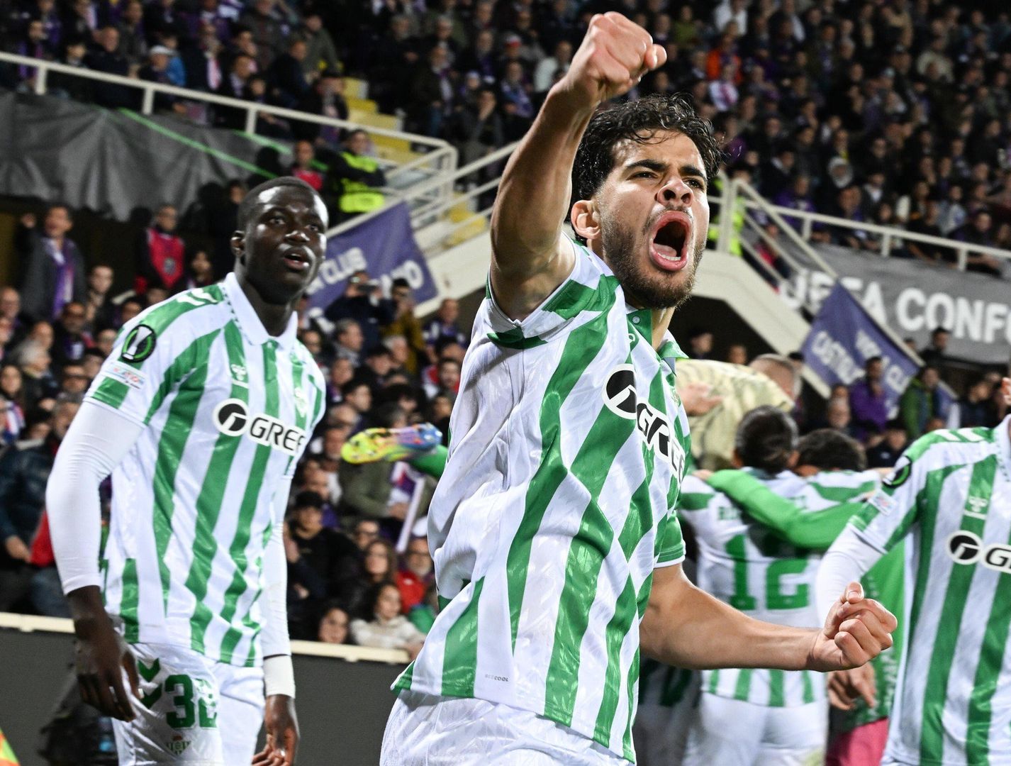 Real Betis Sevilla wyeliminował po dogrywce Fiorentinę i zagra w finale Ligi Konferencji we Wrocławiu z londyńską Chelsea