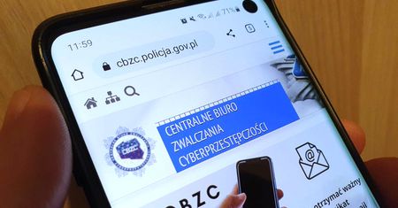 CBZC apeluje do Polaków. Każdy może dostać fałszywą wiadomość
