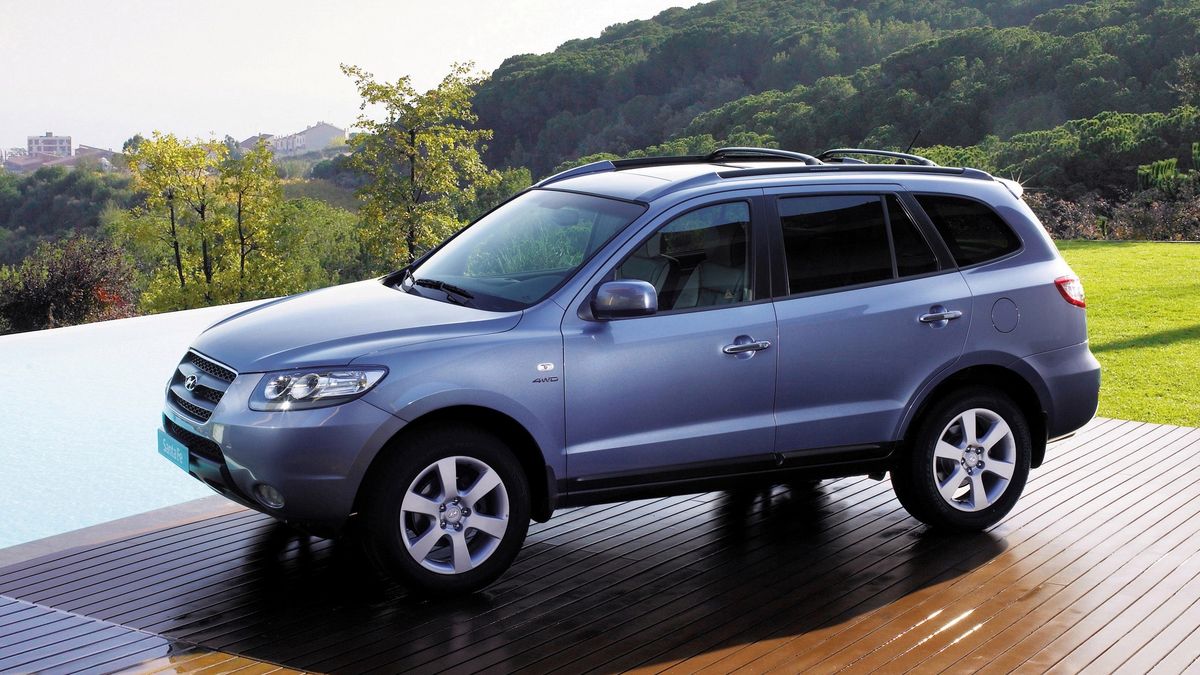 Hyundai Santa Fe obecnie cieszy się powodzeniem jako tańsza alternatywa dla modeli japońskich.