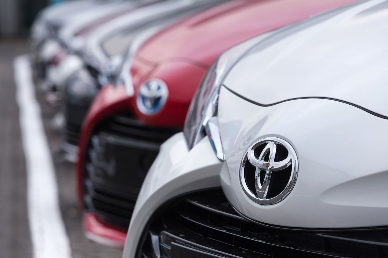 Toyota's certification scandal: Chief apologizes for diesel engine testing irregularities