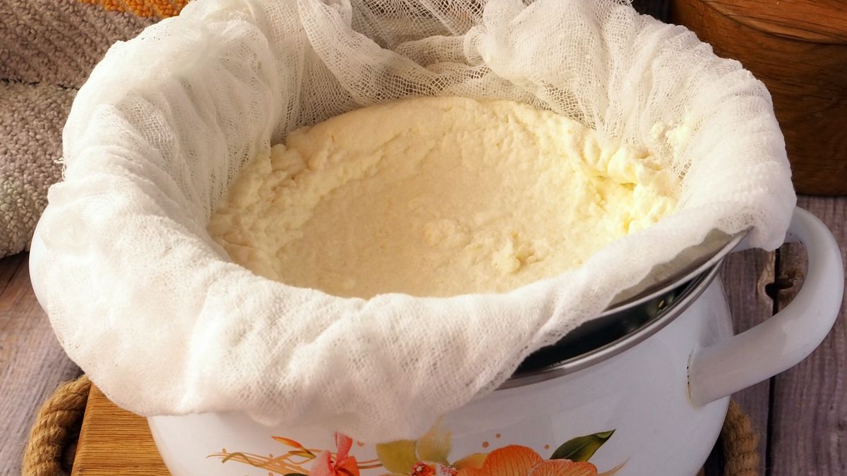 Prosty, domowy twaróg