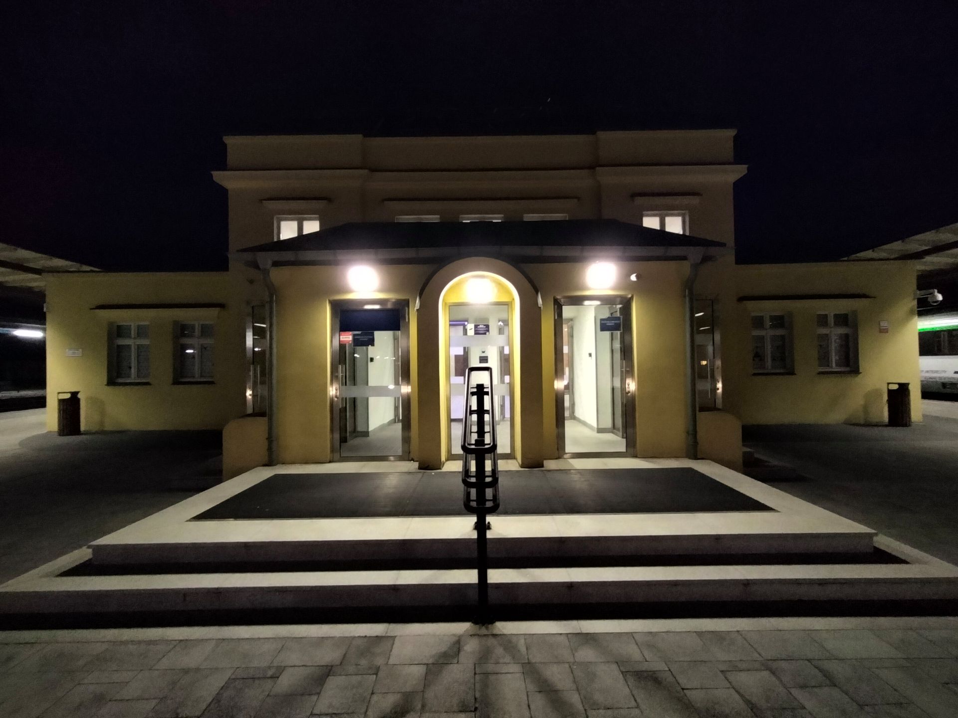 realme 9 to smartfon świetnie wyceniony, ale... nieopłacalny. Już tłumaczę 36