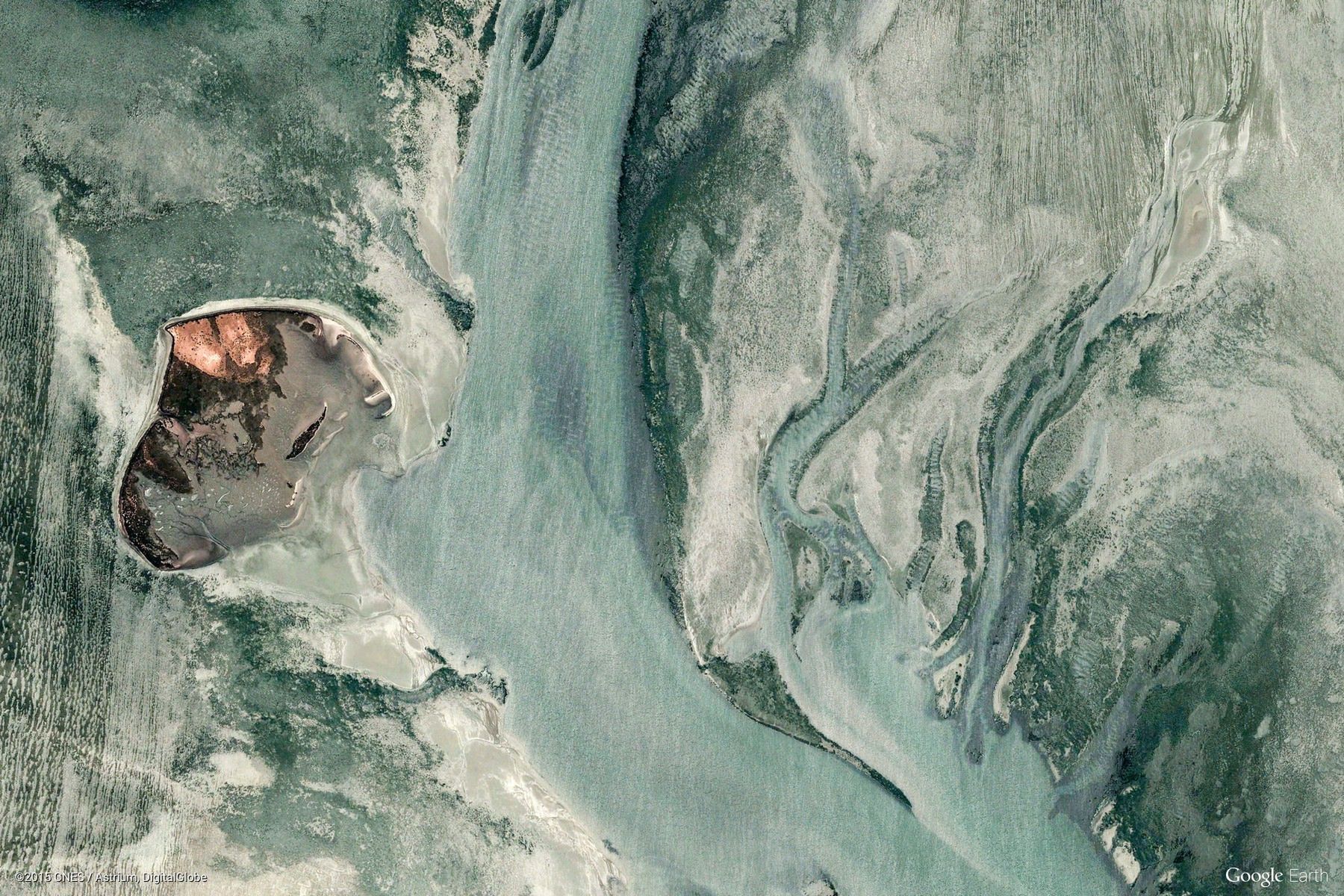 Niezwykłe kolory, kształty i wzory na zdjęciach satelitarnych Ziemi z Google Earth 23