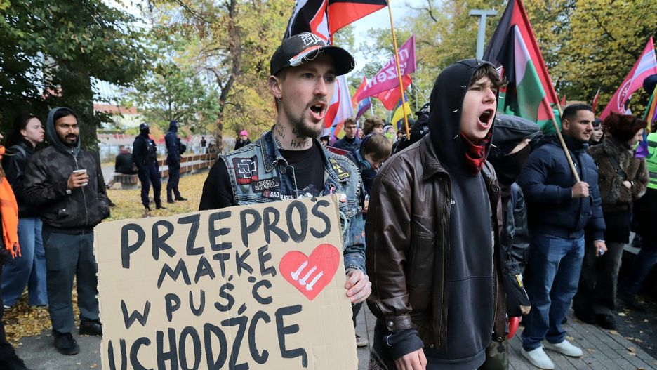 18.10.2025 - Ulicami miasta przeszedł marsz &#34;Wrocław dla wszystkich - bez nienawiści&#34;