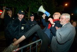 Nocny protest przed Sejmem. Są wnioski o ukaranie demonstrantów
