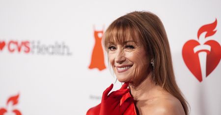 Tak prezentuje się 75-letnia Jane Seymour. Na wakacjach z ukochanym
