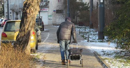 Kraska apeluje do seniorów. Chodzi o COVID-19
