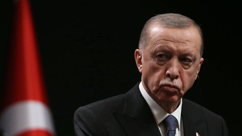 Iraqi Prime Minister Mohammed Shia' al-Sudani visits Turkey
epa10535346 Turkish President Recep Tayyip Erdogan attends a press conference after a meeting with Iraqi Prime Minister Mohammed Shia' al-Sudani at the Presidential Palace in Ankara, Turkey, 21 March 2023.  EPA/NECATI SAVAS 
Dostawca: PAP/EPA.
NECATI SAVAS