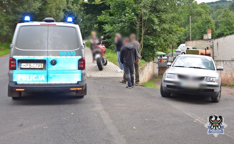 Wypadek motocyklisty w Dziećmorowicach. 35-latek w szpitalu