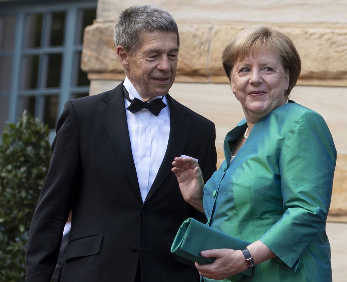 Angeli Merkel plany na emeryturę. Na zdjęciu z mężem Joachimem Sauerem 