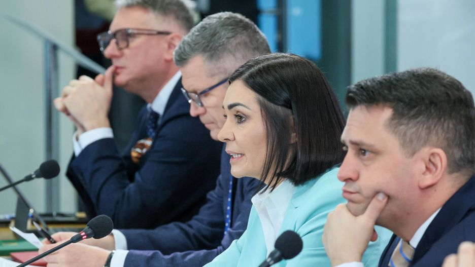 Sejmowa komisja śledcza w sprawie Pegasusa
Fot. Wojciech Olkusnik/East News, Warszawa, 15.03.2024.  Sejm. Sejmowa komisja ?ledcza w sprawie Pegasusa. Przesluchanie prof. Jerzego Kosinskiego.
N/z: Przemyslaw Wipler, Marcin Bosacki, Magdalena Sroka, Pawel Sliz, Tomasz Trela.
Wojciech Olkusnik