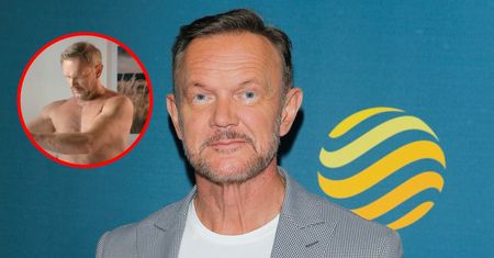 "Co chwilę mnie tam rozbierają". Cezary Pazura szczerze o roznegliżowanych scenach