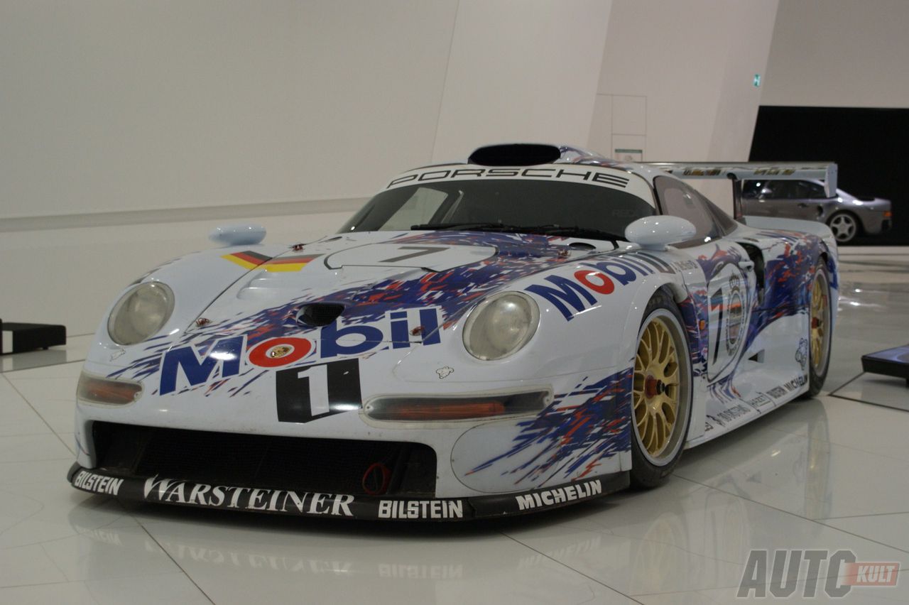 Porsche 911 GT1 96