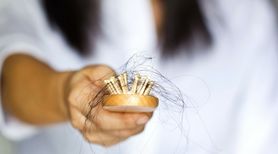6 składników diety, które pozwolą ci zapobiec wypadaniu włosów