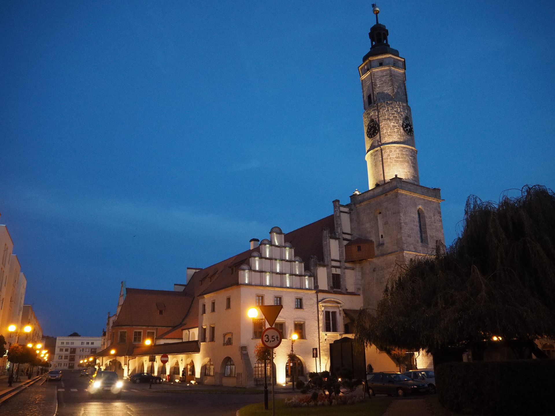 Nowy bezlusterkowiec do 2000 zł - na które aparaty warto zwrócić uwagę? 24