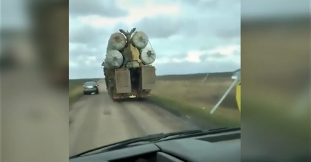 Ośmieszyli tym armię Putina. Nagranie z bronią S-300 to hit