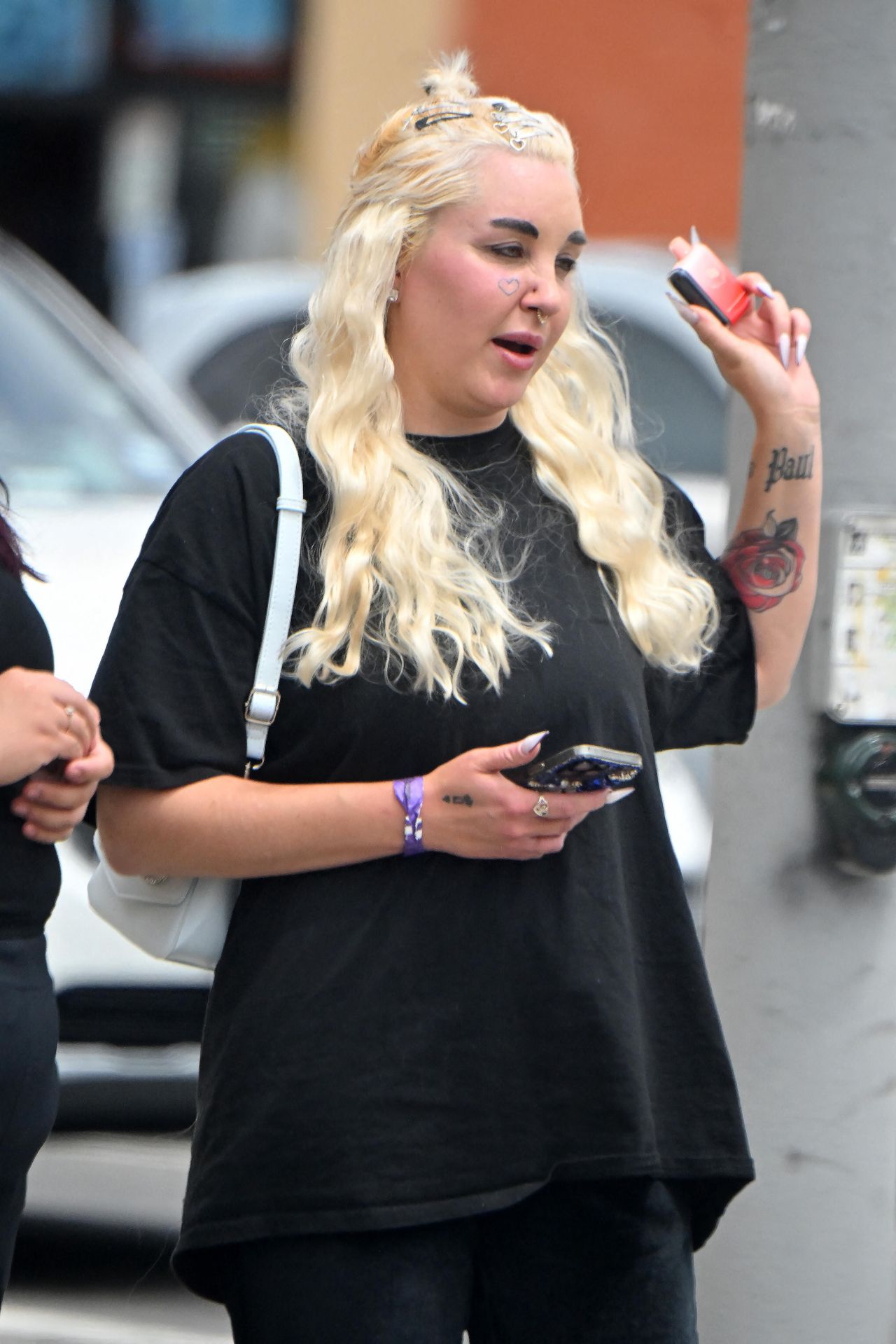 Amanda Bynes around town