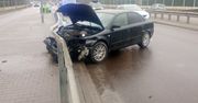 Lublin: Kolizja na al. Solidarności. Kierująca Audi uderzyła w bariery