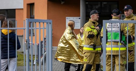 Ewakuacja szkoły. "Uczniowie mieli zawroty głowy"