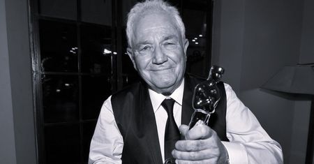 David Seidler nie żyje. Oscara otrzymał za scenariusz do filmu "Jak zostać królem"