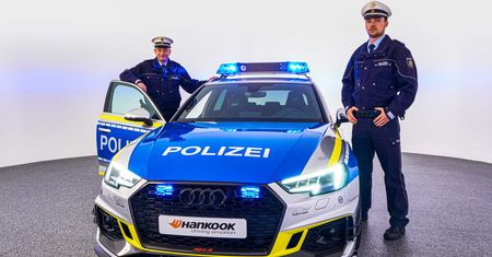 Audi RS4 ABT przerobione na radiowóz w szczytnym celu
