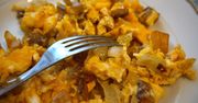 Najgorszy dodatek do jajecznicy. Cholesterol wystrzeli jak szalony