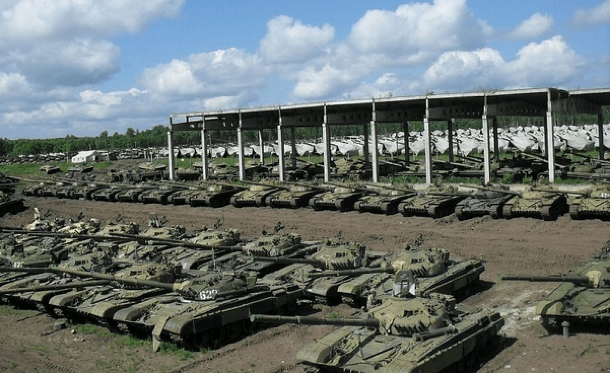 T-64 i T-72 w bazie w Krasnojarsku w Rosji