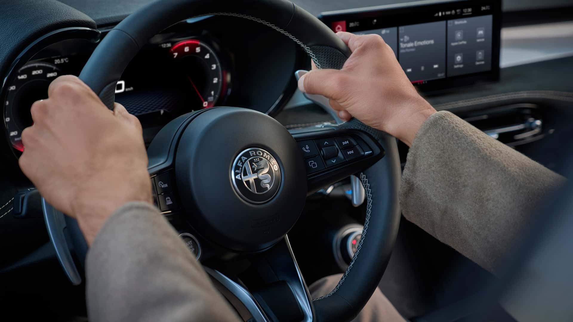 Odświeżona Alfa Romeo Tonale 